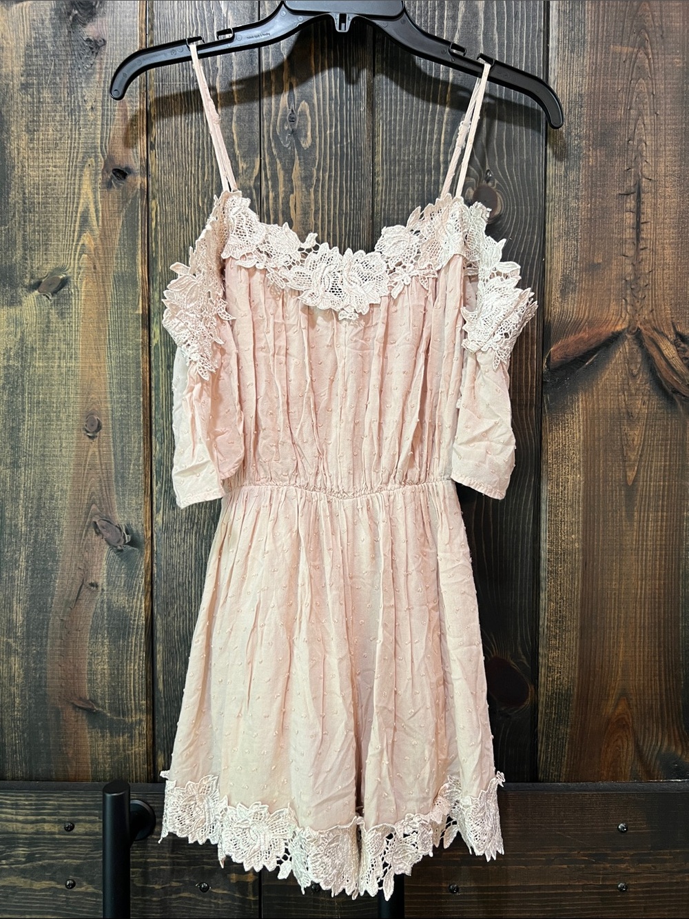C&V Blush Swiss Dot Lace Trim Cold Shoulder Romper Cream XS Boho Chic Festival